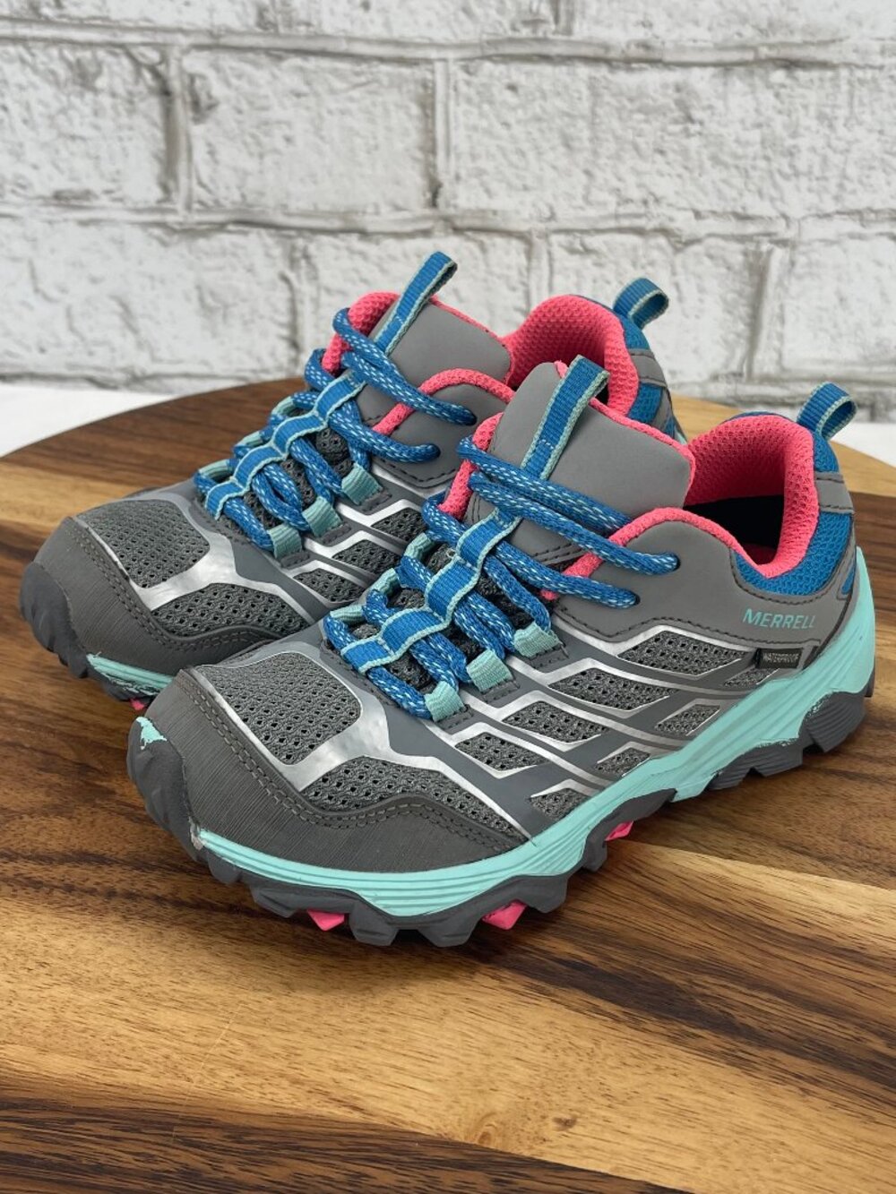 Merrell Kids Gray Aqua Blue Pink Trail Sneakers
